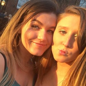 Meet your Posher, Elizabeth